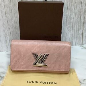 GUC - Louis Vuitton Pink Twist Wallet
